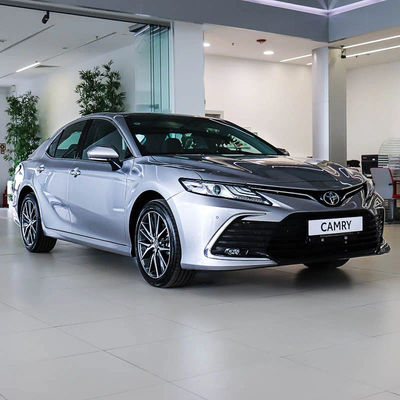 ราคาดี Toyota Camry 2024 รถยนต์ EV สําหรับผู้ใหญ่ การปรับเก้าอี้คนขับด้วยมือและเทคโนโลยีจอสัมผัส ออนไลน์